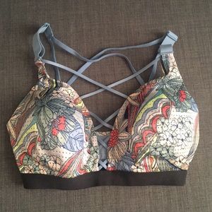Victorias Secret Sport strappy sports bra